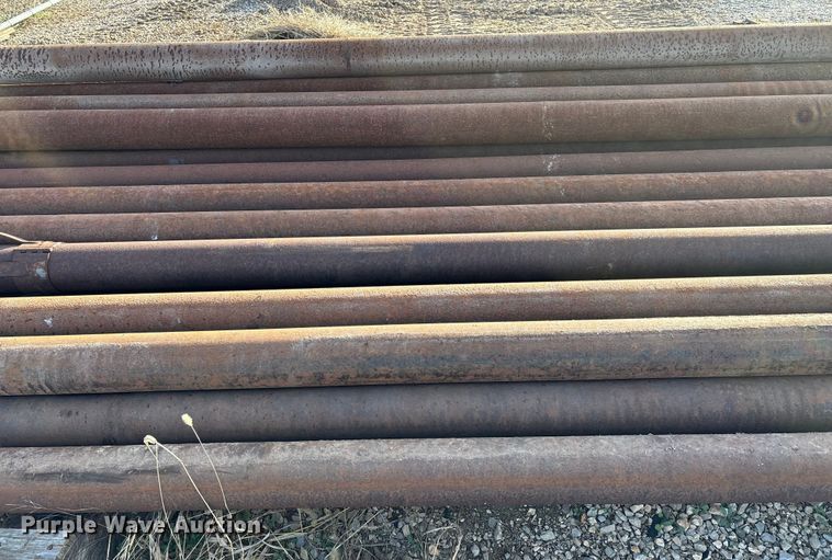 image for item EN5921 Approximately 34 pieces of pipe