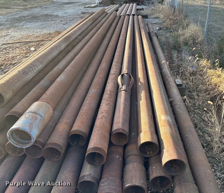 image for item EN5921 Approximately 34 pieces of pipe