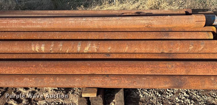 image for item EN5921 Approximately 34 pieces of pipe