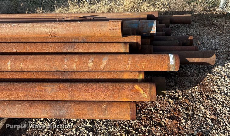 image for item EN5921 Approximately 34 pieces of pipe