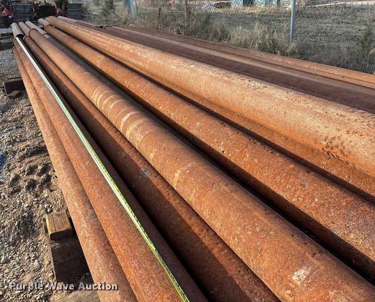 image for item EN5921 Approximately 34 pieces of pipe