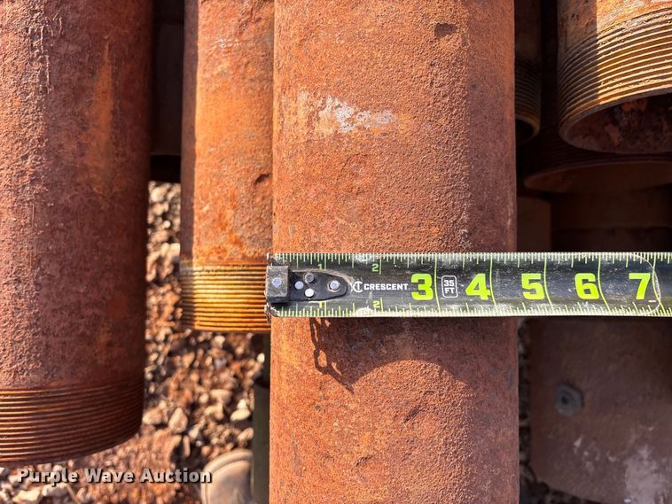 image for item EN5921 Approximately 34 pieces of pipe