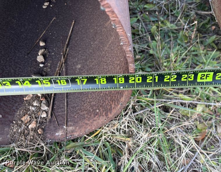 image for item EN5924 (2) pieces of pipe