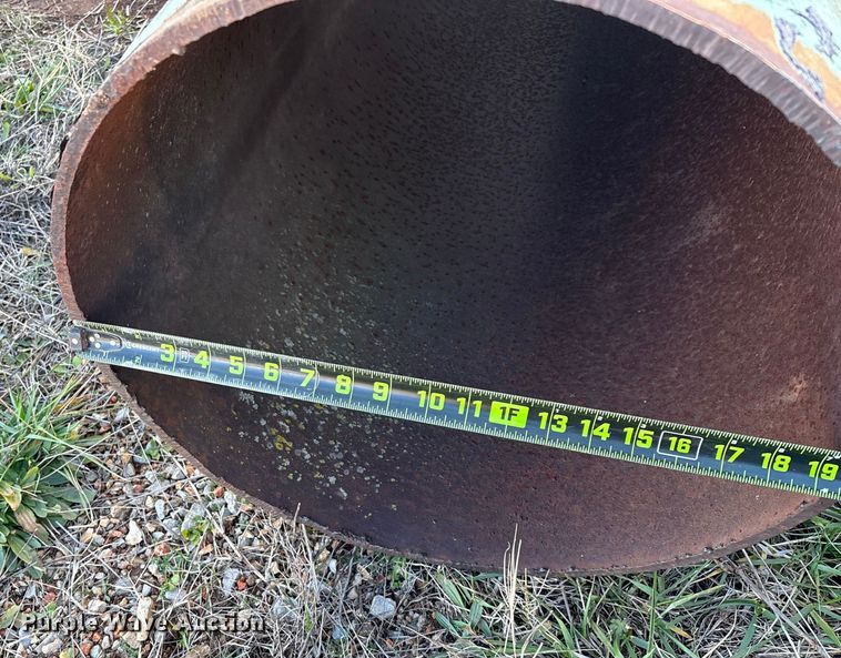 image for item EN5924 (2) pieces of pipe