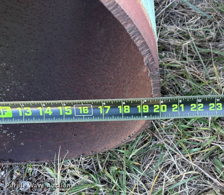 image for item EN5924 (2) pieces of pipe