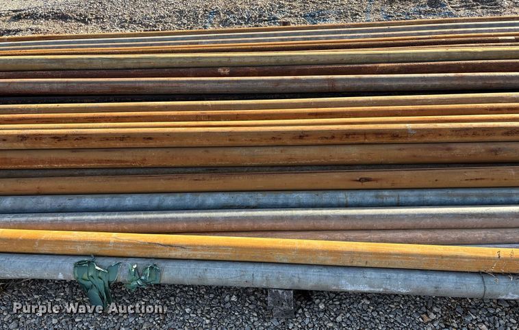 image for item EN5925 Approximately 54 pieces of pipe