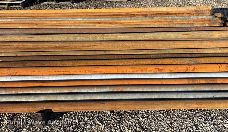 image for item EN5925 Approximately 54 pieces of pipe