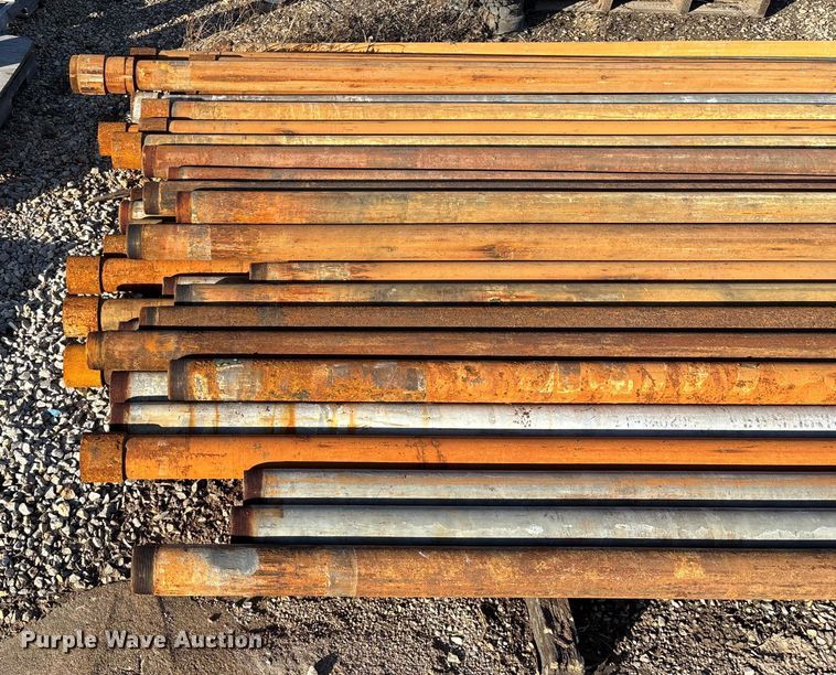 image for item EN5925 Approximately 54 pieces of pipe