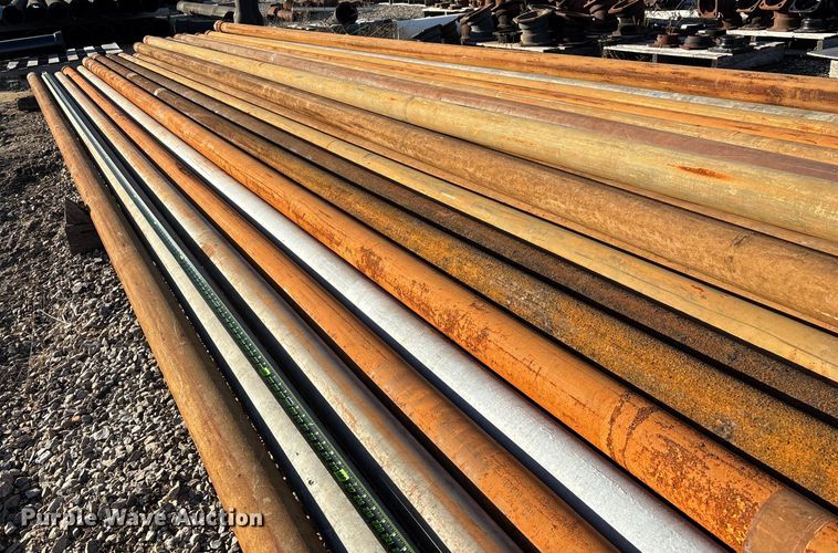 image for item EN5925 Approximately 54 pieces of pipe