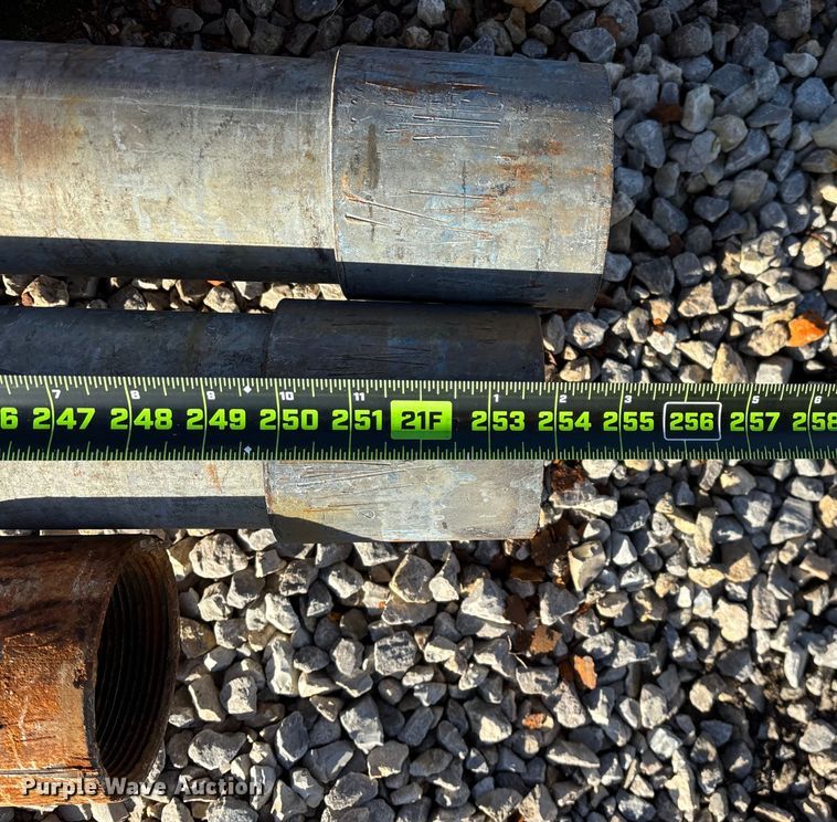 image for item EN5925 Approximately 54 pieces of pipe