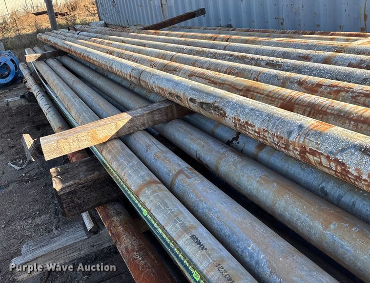 image for item EN5926 (57) pieces of pipe