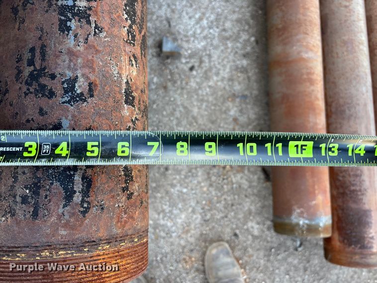 image for item EN5927 (65) pieces of pipe