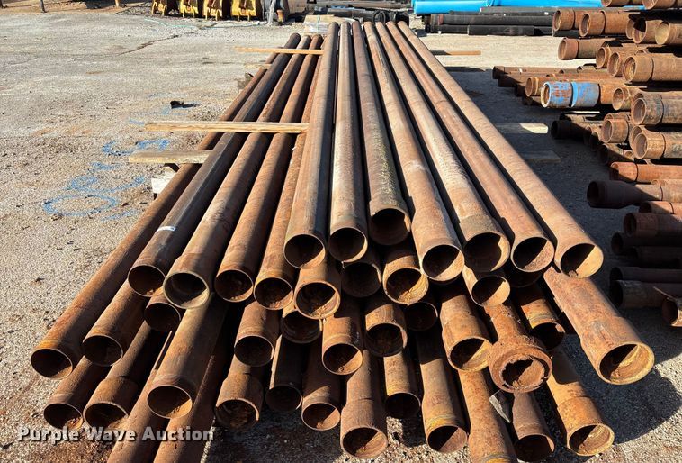 image for item EN5928 (44) pieces of pipe