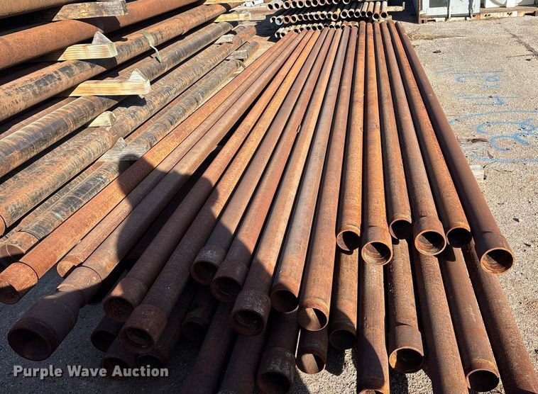 image for item EN5929 (32) pieces of pipe