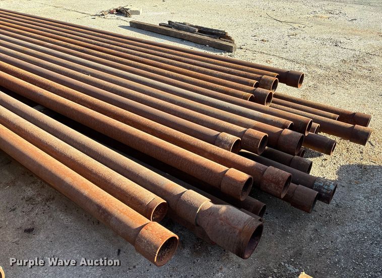 image for item EN5929 (32) pieces of pipe