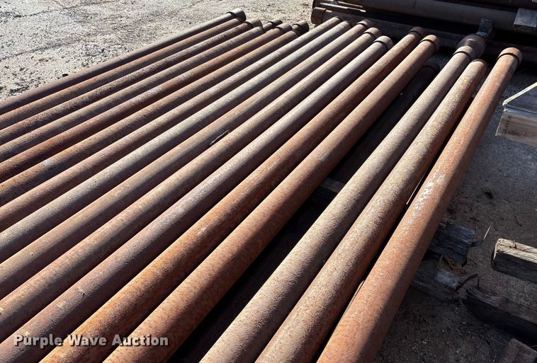 image for item EN5929 (32) pieces of pipe