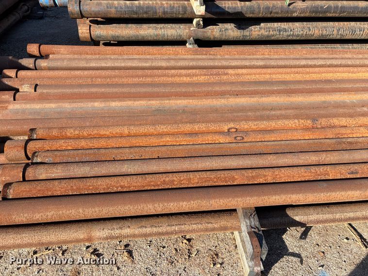 image for item EN5929 (32) pieces of pipe