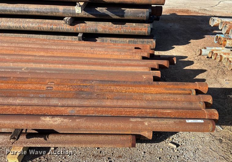 image for item EN5929 (32) pieces of pipe