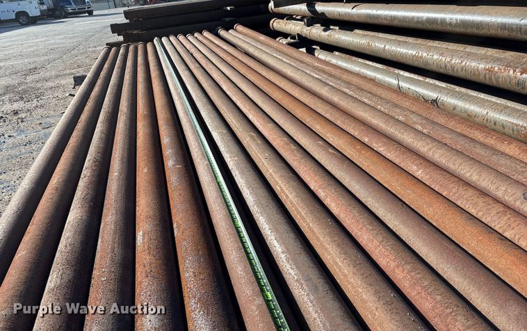 image for item EN5929 (32) pieces of pipe