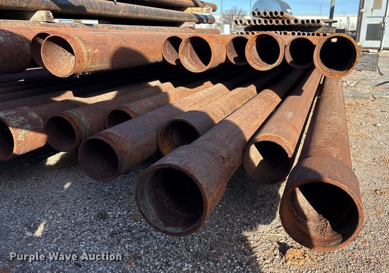 image for item EN5929 (32) pieces of pipe