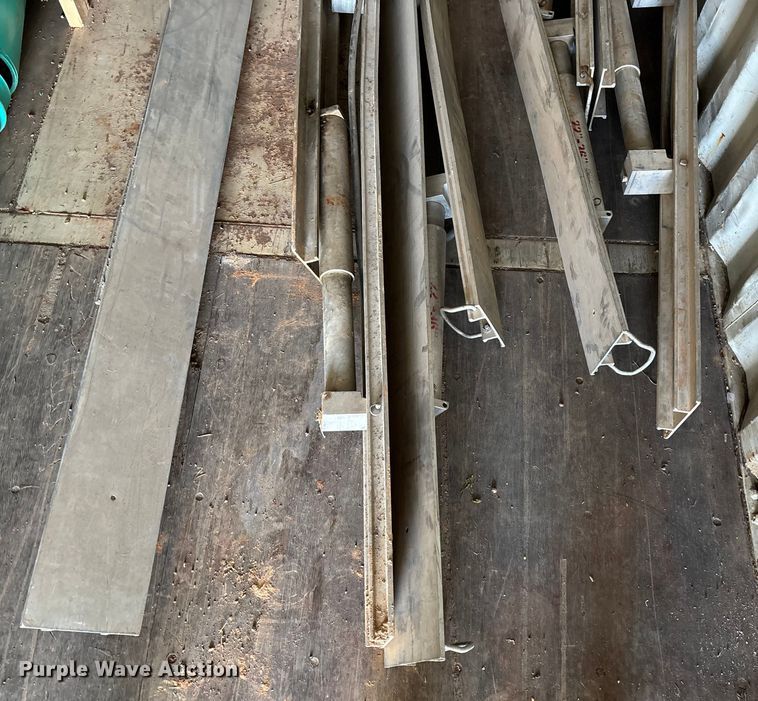 image for item EN5931 Speed Shore hydraulic shoring system