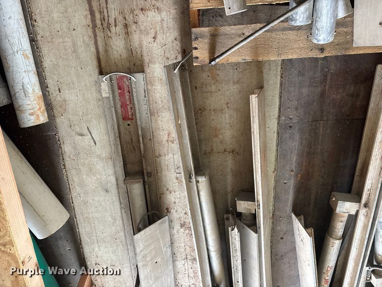 image for item EN5931 Speed Shore hydraulic shoring system