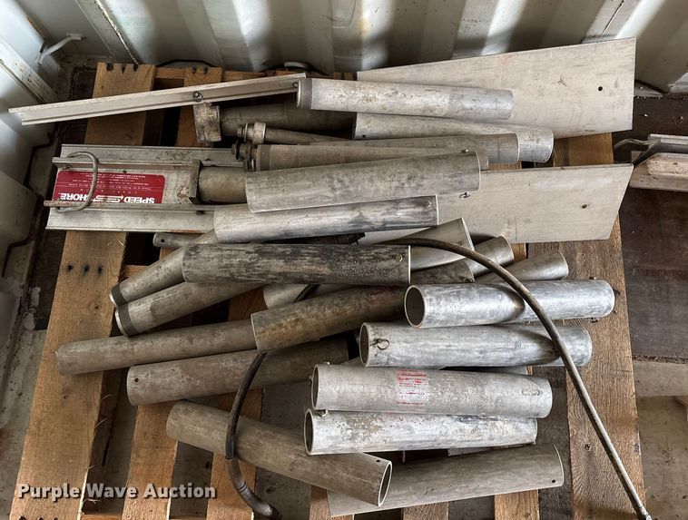 image for item EN5931 Speed Shore hydraulic shoring system