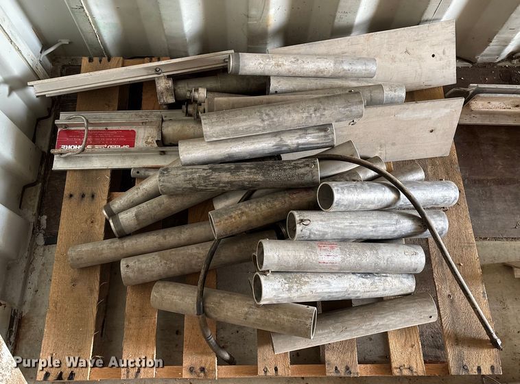 image for item EN5931 Speed Shore hydraulic shoring system