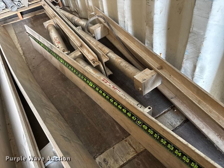 image for item EN5931 Speed Shore hydraulic shoring system