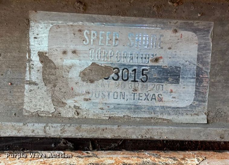 image for item EN5931 Speed Shore hydraulic shoring system