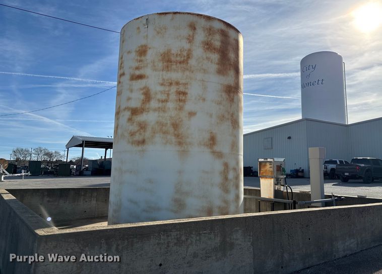 image for item EN5933 Fuel tank