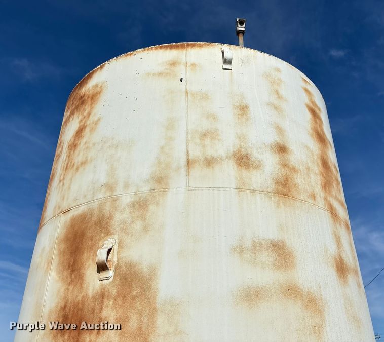 image for item EN5933 Fuel tank