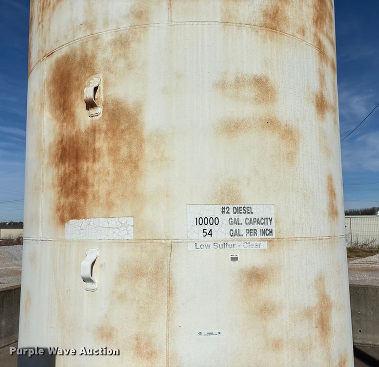 image for item EN5933 Fuel tank