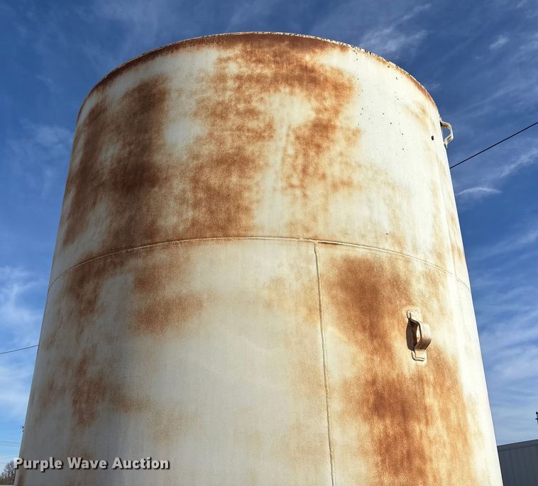 image for item EN5933 Fuel tank