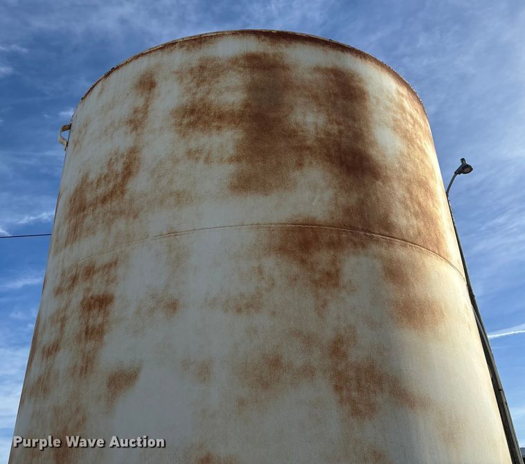 image for item EN5933 Fuel tank