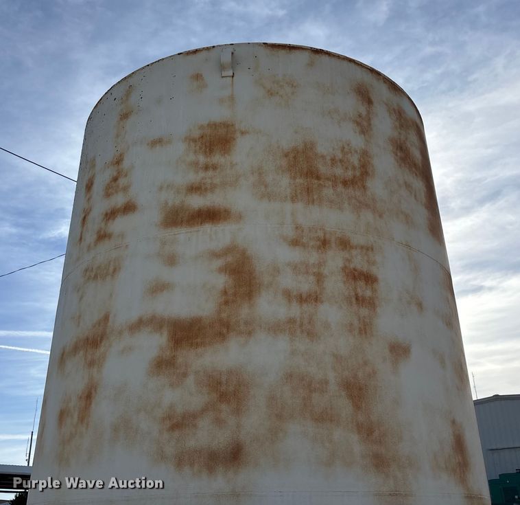 image for item EN5933 Fuel tank