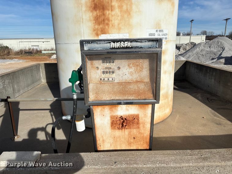 image for item EN5933 Fuel tank