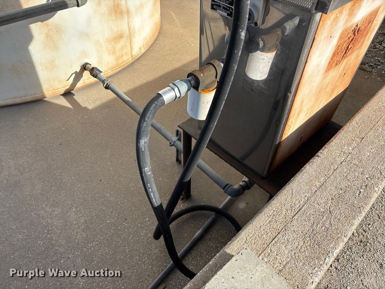 image for item EN5933 Fuel tank