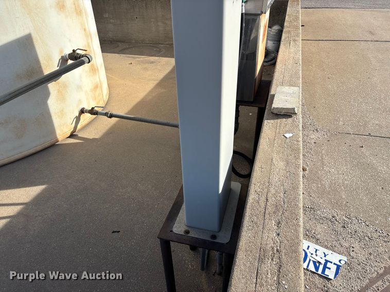 image for item EN5933 Fuel tank