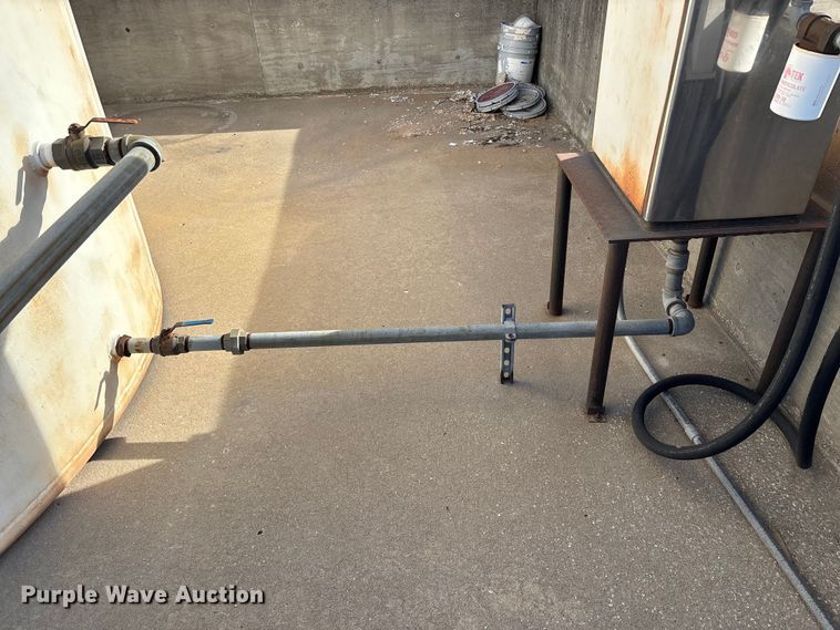 image for item EN5933 Fuel tank