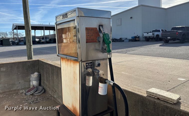 image for item EN5933 Fuel tank