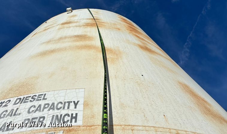 image for item EN5933 Fuel tank