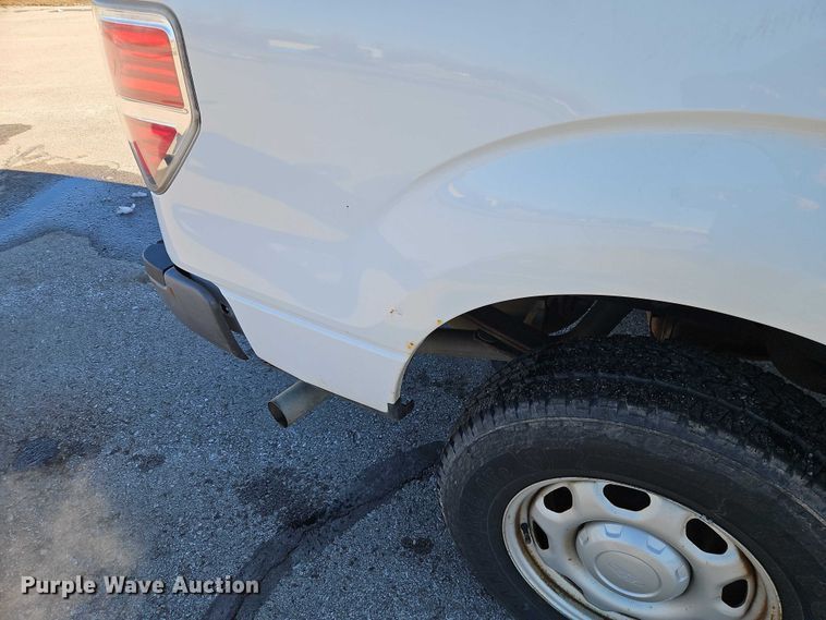 image for item EO4872 2011 Ford F150 pickup truck