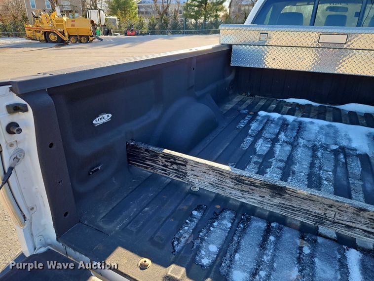 image for item EO4872 2011 Ford F150 pickup truck