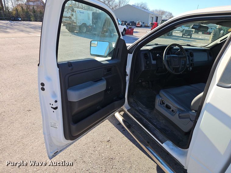 image for item EO4872 2011 Ford F150 pickup truck