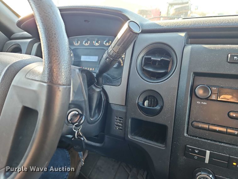 image for item EO4872 2011 Ford F150 pickup truck