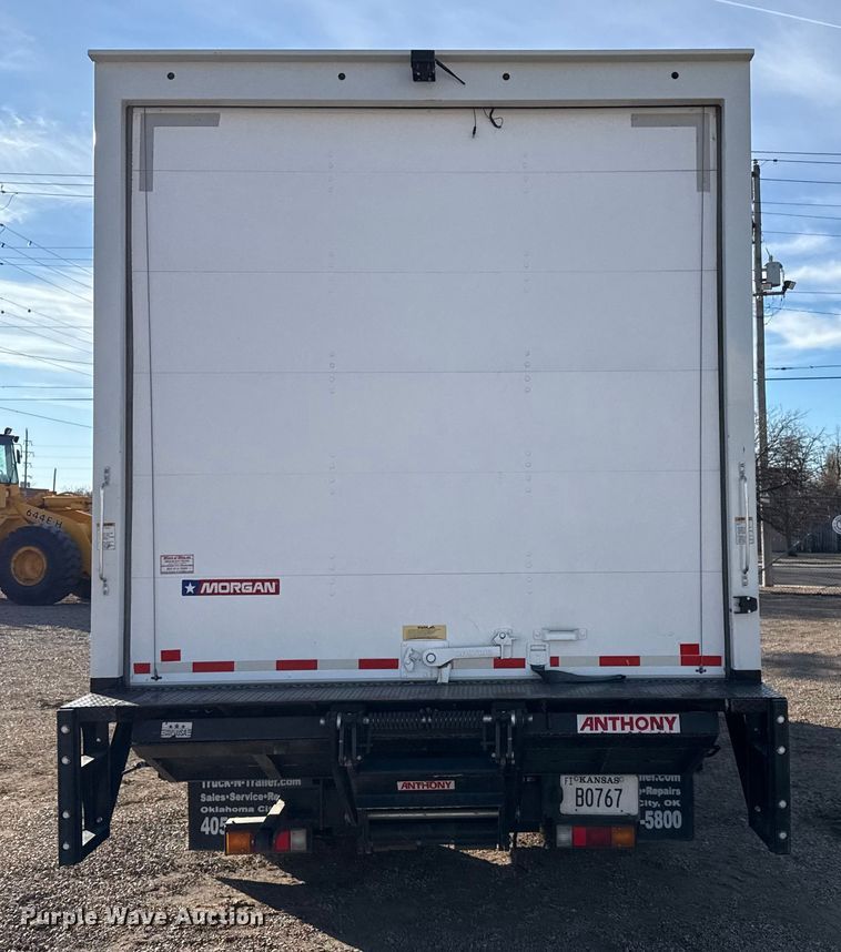 image for item EP2661 2020 Mitsubishi Fuso box truck