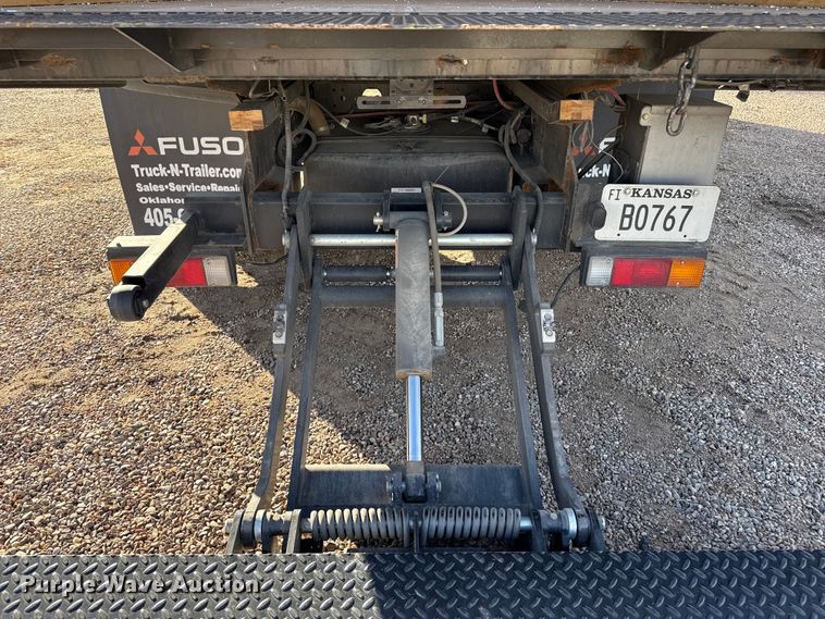 image for item EP2661 2020 Mitsubishi Fuso box truck