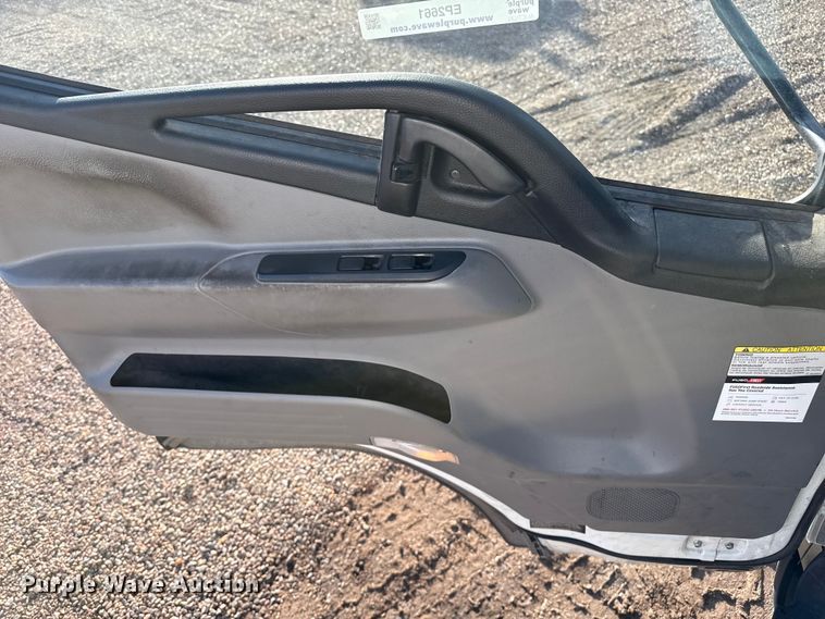 image for item EP2661 2020 Mitsubishi Fuso box truck