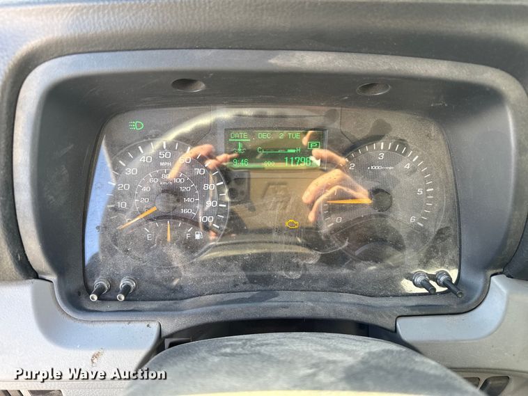 image for item EP2661 2020 Mitsubishi Fuso box truck